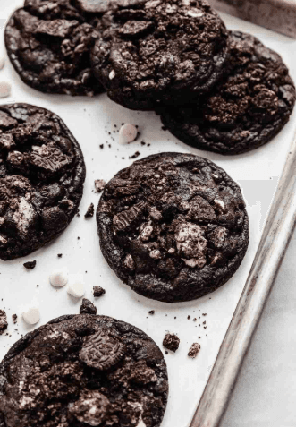 Cookies & Cream- Loaded Cookie!