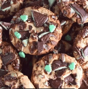 Mint Chocolate -Loaded Cookie!